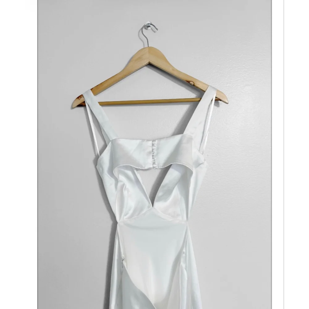 Sachin & Babi Sierra Satin Effect Midi Dress
